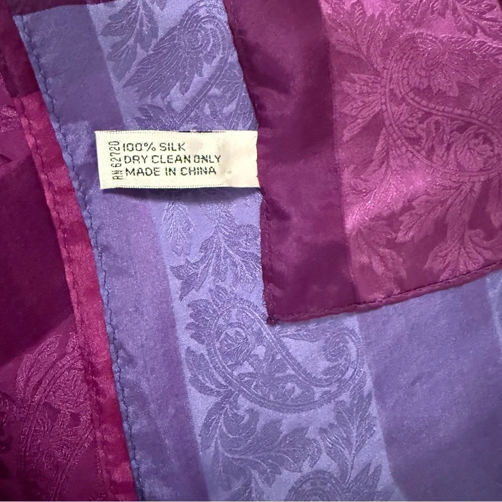 OSCAR DE LA RENTA SCARF PURPLE GRAY PINK SCROLL FLORAL STRIPE SILK LARGE SQUARE